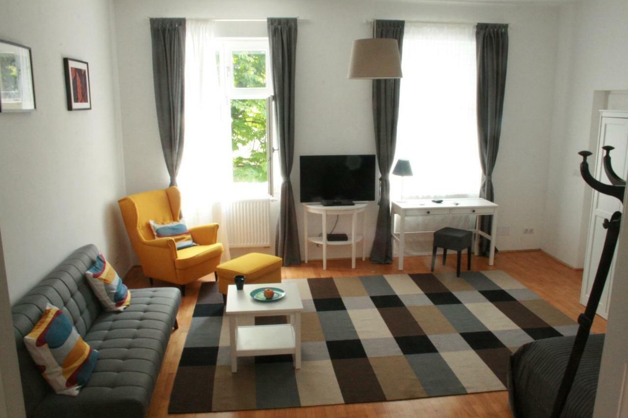 Enjoy Apartman Sopron Exterior photo